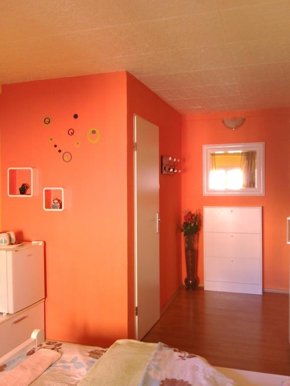 Studio And Rooms Korzo Rijeka Zimmer foto